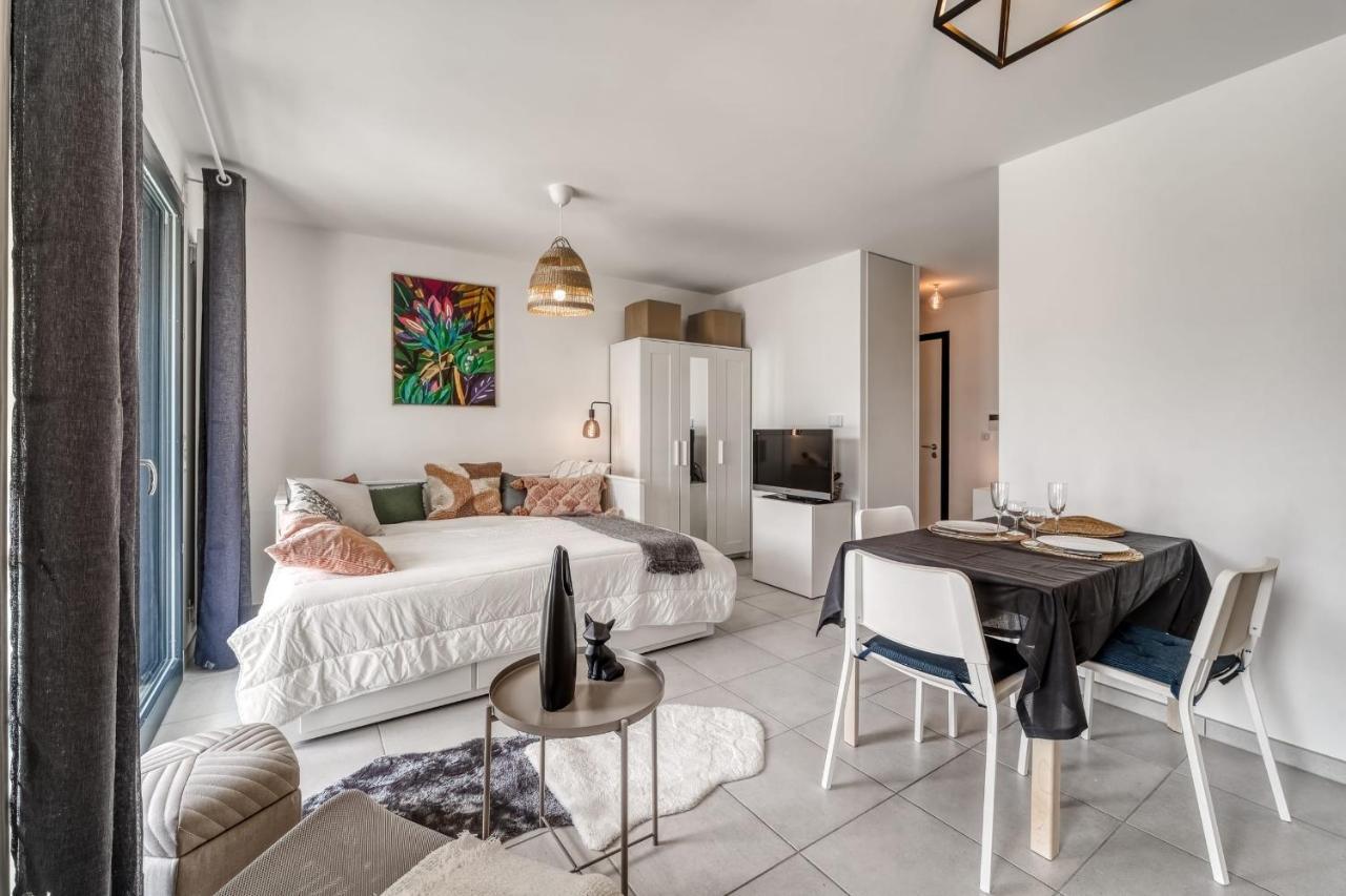 Emergence - Beautiful Studio For 2 People Balcony And Garage Annecy Ngoại thất bức ảnh